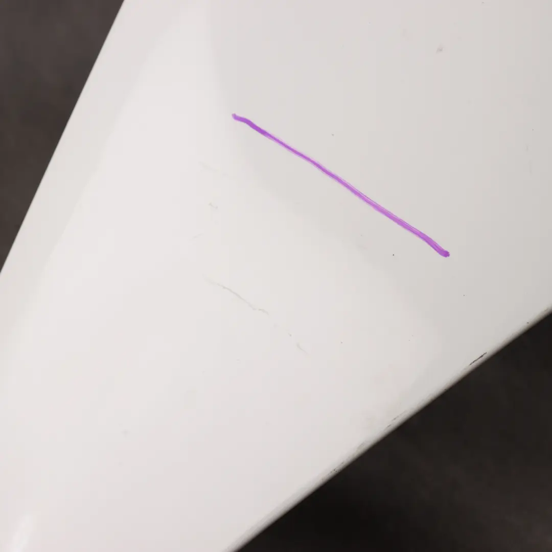 Błotnik Lewy Alpinweiss 3 Białe - 300 do BMW E90 E91 o numerze 7135679 BMW E90 E91 Błotnik Lewy Alpinweiss 3 Białe - 300 - SKU 7135679-AW - Numer Części 7135679