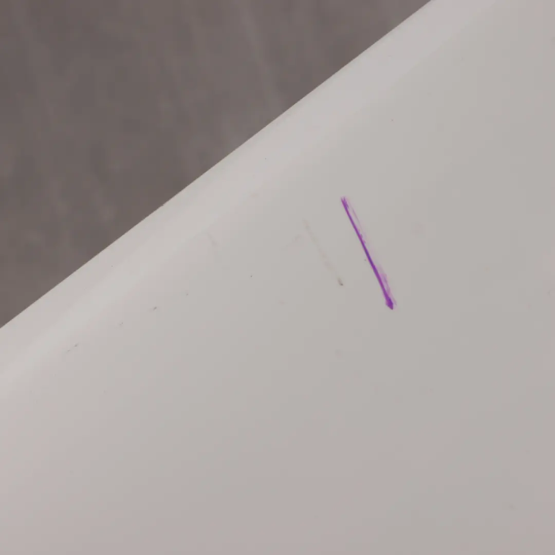 Błotnik Lewy Alpinweiss 3 Białe - 300 do BMW E90 E91 o numerze 7135679 BMW E90 E91 Błotnik Lewy Alpinweiss 3 Białe - 300 - SKU 7135679-AW - Numer Części 7135679