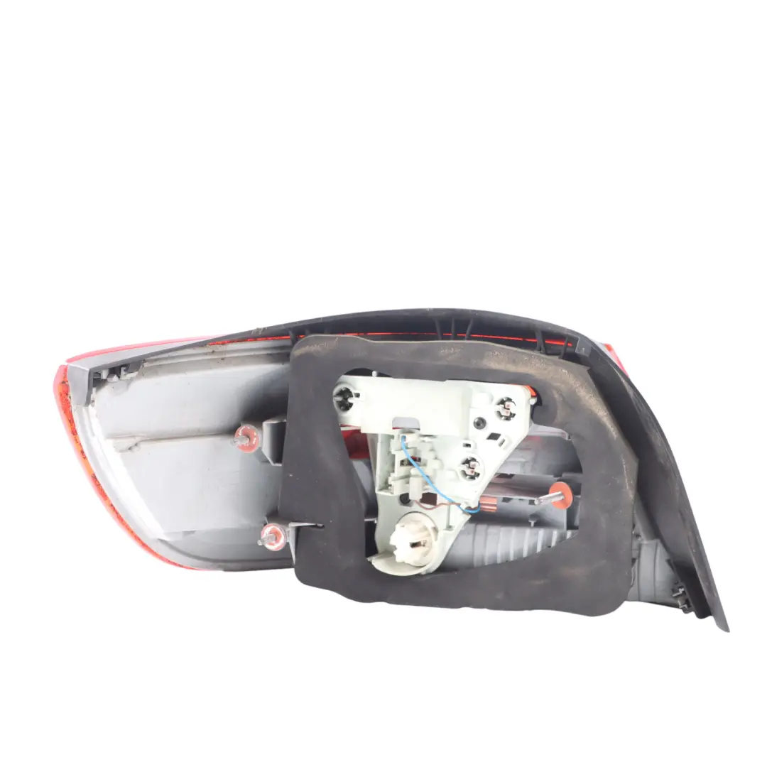  Feu arrière BMW E93 Cabrio Convertible Panneau Lumineux Droit - SKU 7162302-2 - Numéro de pièce 7162302