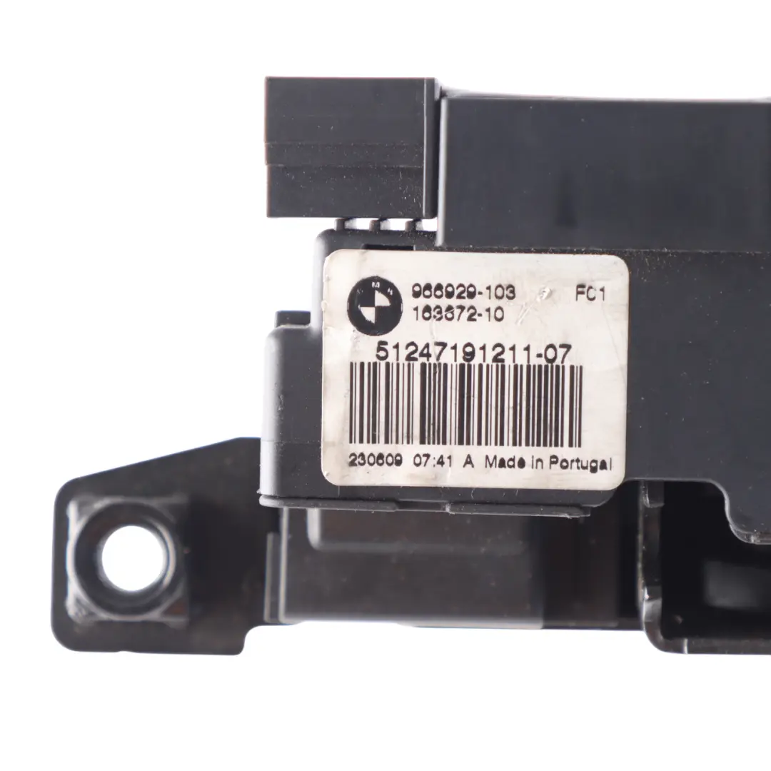 Trunk Lid Lock Boot Rear Tailgate Catch Latch to BMW F10 F30 F80 M3 with Part number 7191211 BMW F10 F30 F80 M3 Trunk Lid Lock Boot Rear Tailgate Catch Latch - SKU 7191211 - Part number 7191211