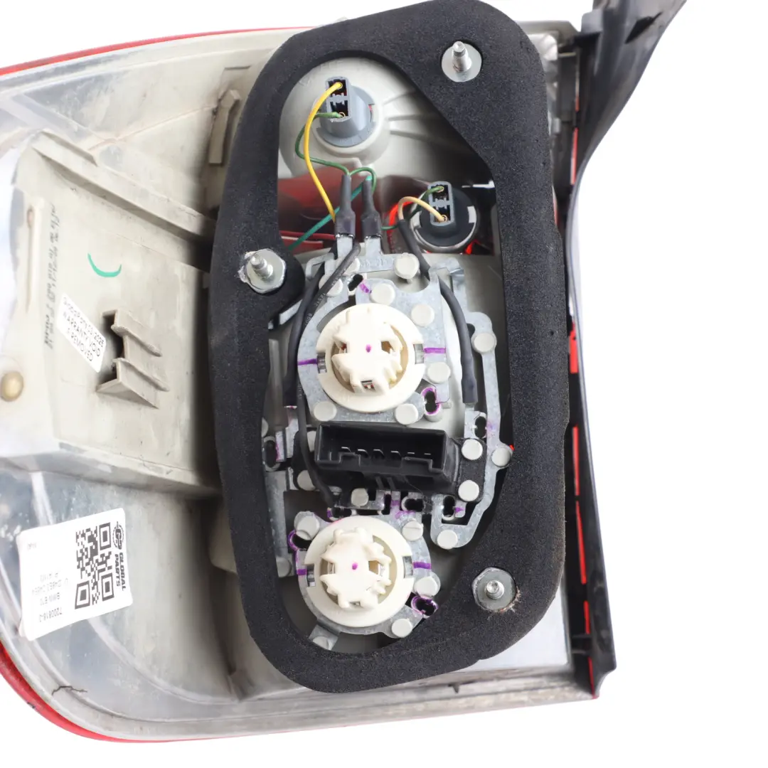 BMW X5 Series E70 Rear Light Lamp In The Side Panel Right O/S - SKU 7200818-3 - Part number 7200818