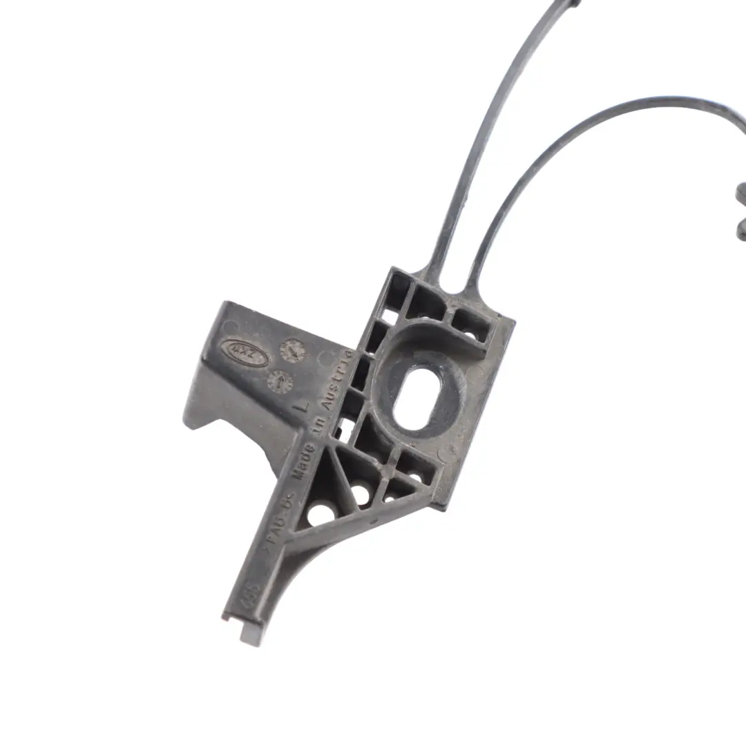 Headlight Head Lamp Bulb Cap Cover Left N/S to BMW F01 F02 F03 with Part number 7225299 BMW F01 F02 F03 Headlight Head Lamp Bulb Cap Cover Left N/S - SKU 7225299 - Part number 7225299