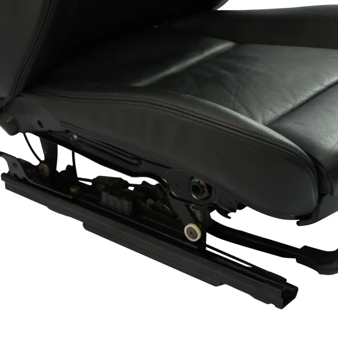 Sedile Riscaldato M Sport Pelle Nera Anteriore Sinistra per BMW Serie 1 E81 E82 con numero di parte 7247319 BMW Serie 1 E81 E82 Sedile Riscaldato M Sport Pelle Nera Anteriore Sinistra - SKU 7247319-1 - Numero di parte 7247319