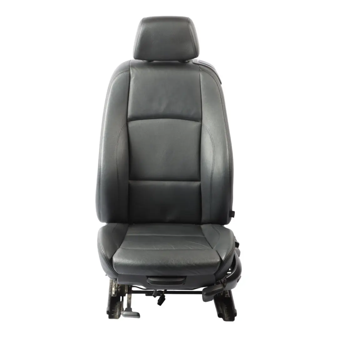 Kabrio Przedni Fotel Podgrzewany M Sport Boston Czarna Skóra Lewy do BMW E88 o numerze 7247331 BMW E88 Kabrio Przedni Fotel Podgrzewany M Sport Boston Czarna Skóra Lewy - SKU 7247331-2 - Numer Części 7247331