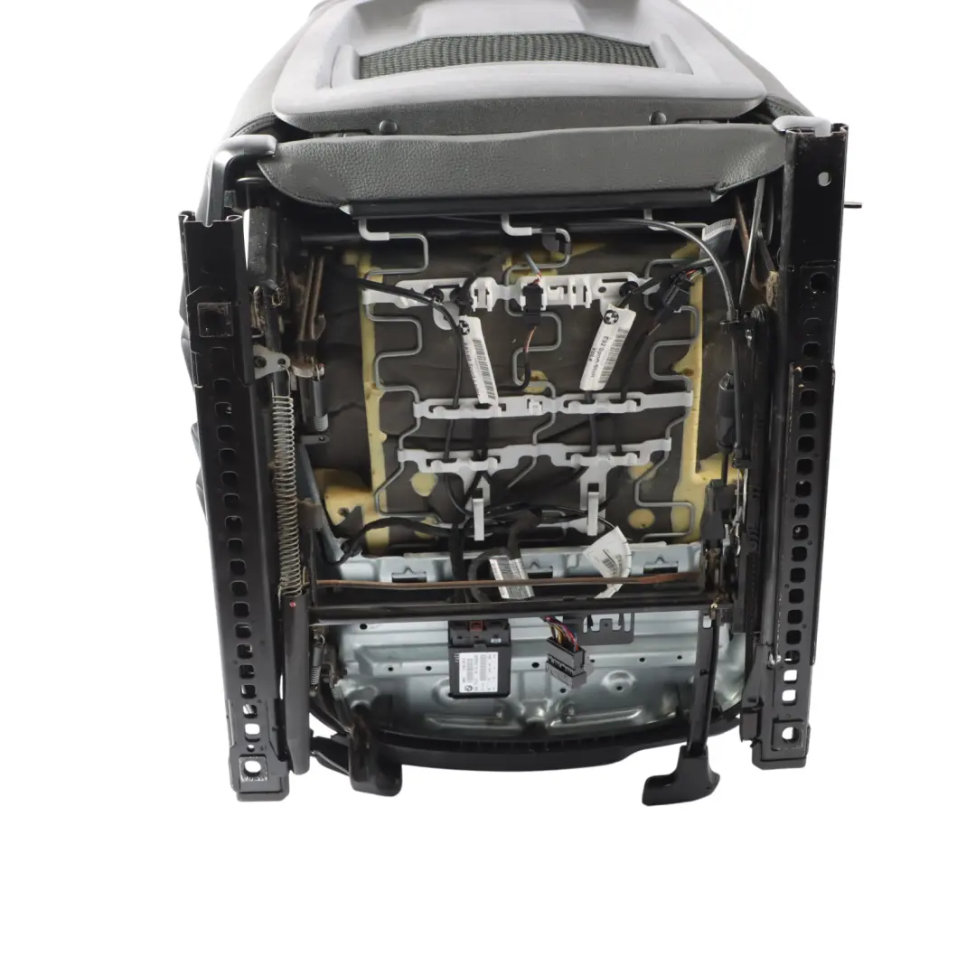 Kabrio Przedni Fotel Podgrzewany M Sport Boston Czarna Skóra Lewy do BMW E88 o numerze 7247331 BMW E88 Kabrio Przedni Fotel Podgrzewany M Sport Boston Czarna Skóra Lewy - SKU 7247331-2 - Numer Części 7247331