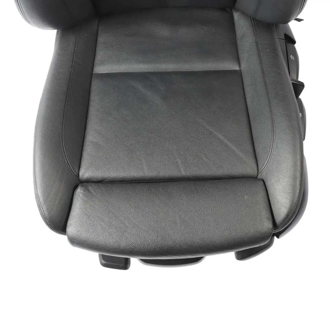 Kabrio Przedni Fotel Podgrzewany M Sport Boston Czarna Skóra Lewy do BMW E88 o numerze 7247331 BMW E88 Kabrio Przedni Fotel Podgrzewany M Sport Boston Czarna Skóra Lewy - SKU 7247331-2 - Numer Części 7247331