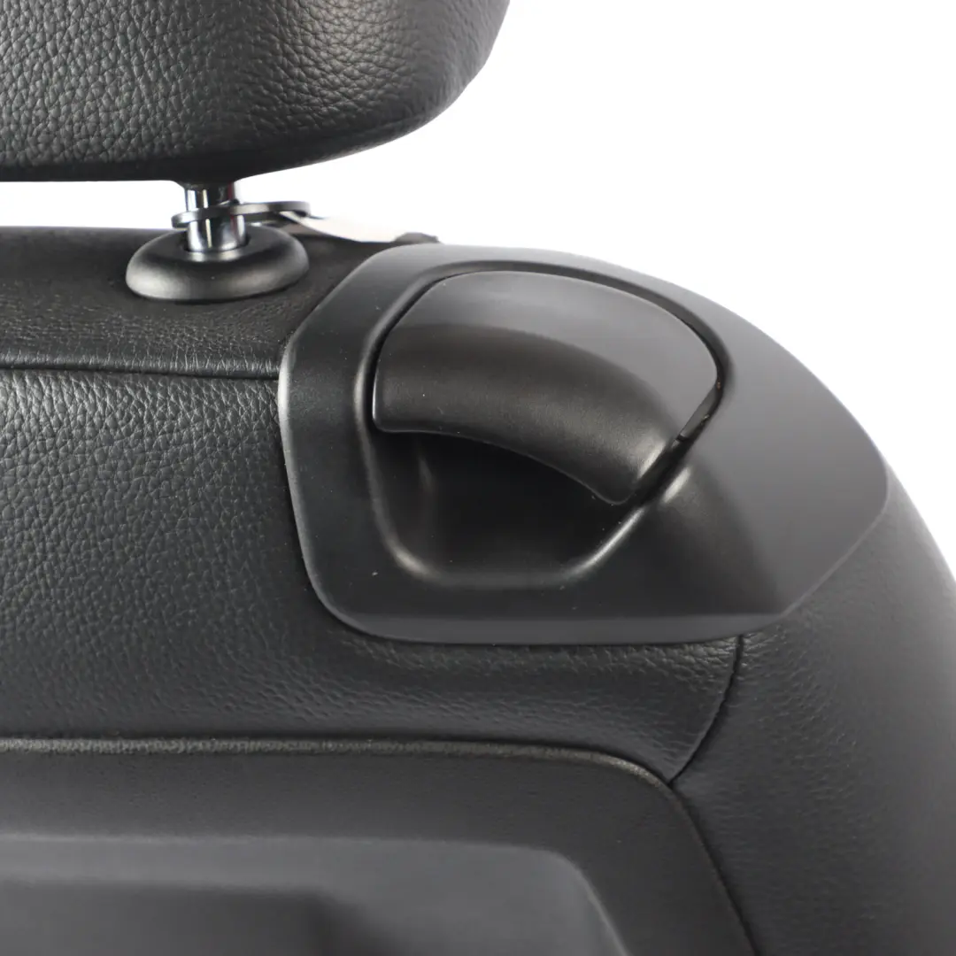 Fotel M Sport Prawy Przód Grzany Skóra Boston Czarna do BMW E88 Cabrio o numerze 7247332 BMW E88 Cabrio Fotel M Sport Prawy Przód Grzany Skóra Boston Czarna - SKU 7247332-1 - Numer Części 7247332