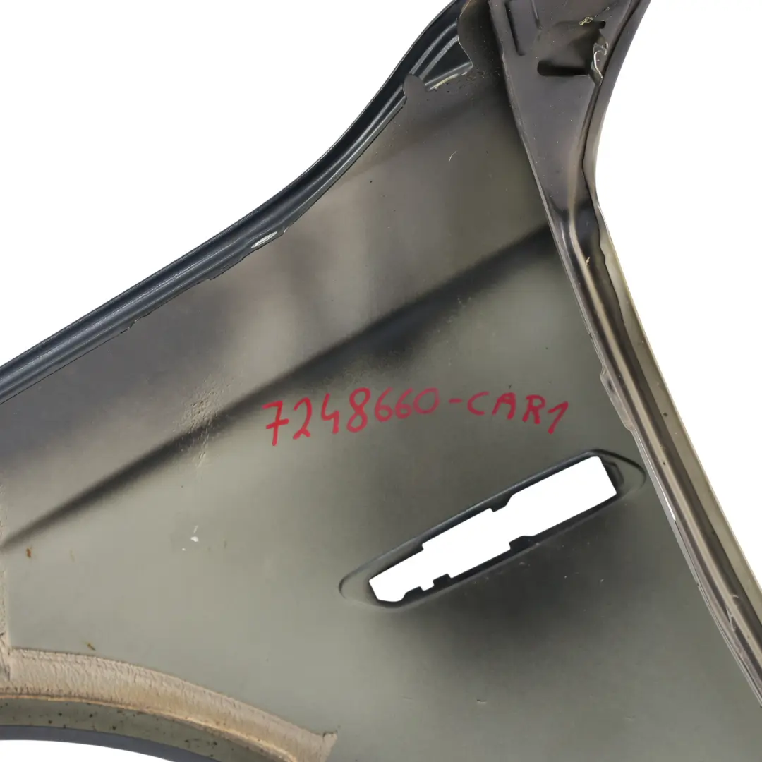 Guardabarros Delantero Derecho Lateral Carbon Black Metallic - 416 para BMW F10 F11 con número de pieza 7248660 BMW F10 F11 Guardabarros Delantero Derecho Lateral Carbon Black Metallic - 416 - SKU 7248660-CAR1 - Número de pieza 7248660