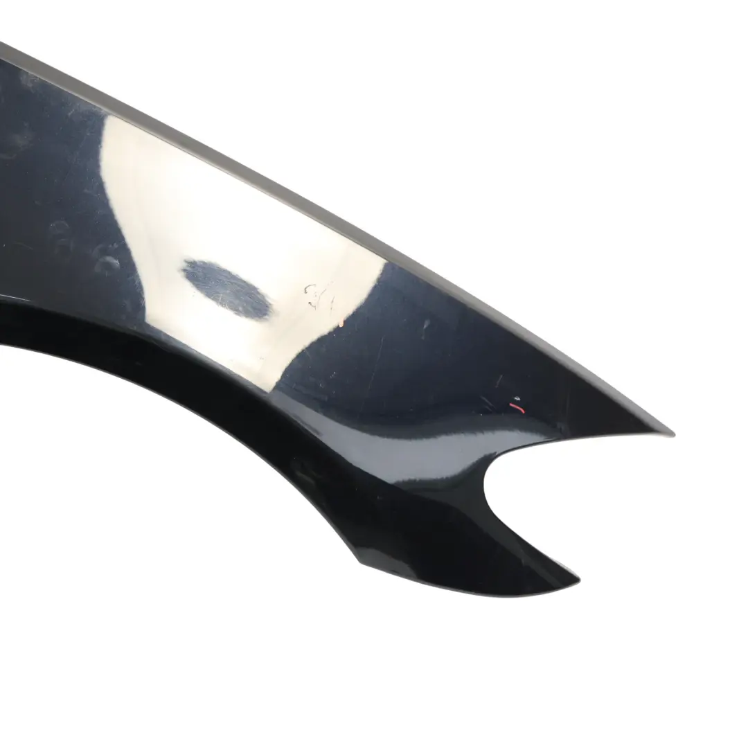 Guardabarros Delantero Derecho Lateral Carbon Black Metallic - 416 para BMW F10 F11 con número de pieza 7248660 BMW F10 F11 Guardabarros Delantero Derecho Lateral Carbon Black Metallic - 416 - SKU 7248660-CAR1 - Número de pieza 7248660