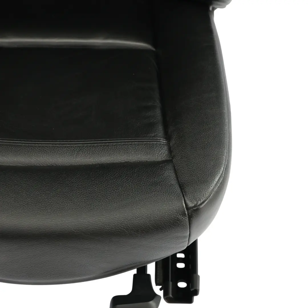 Front Seat Black Leather Dakota Heated Electrical Right O/S to BMW E92 LCI Coupe with Part number 7253244 BMW E92 LCI Coupe Front Seat Black Leather Dakota Heated Electrical Right O/S - SKU 7253244 - Part number 7253244