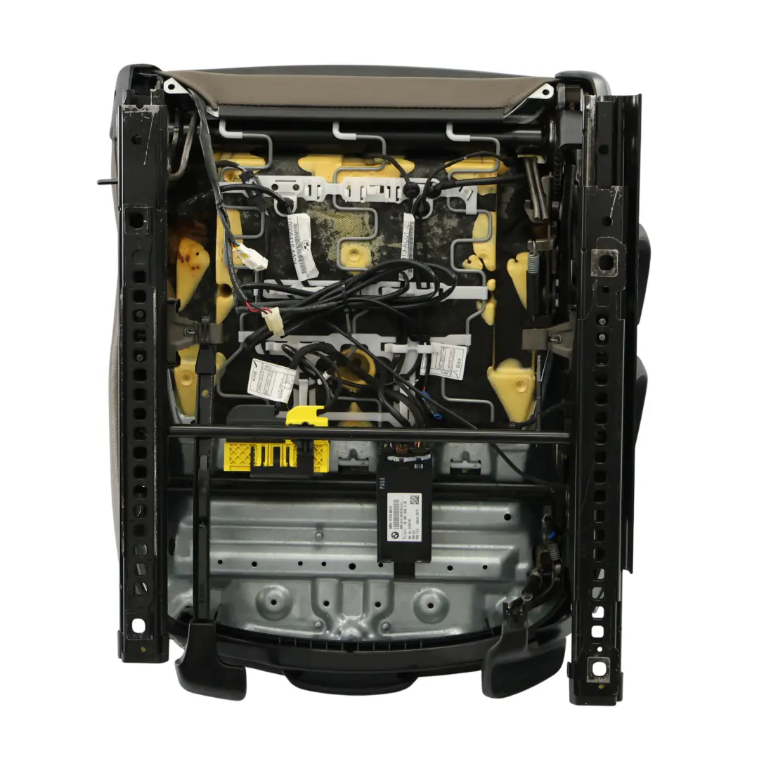 Siège Avant Sport M Chauffant Droit Cuir Noir Nevada Brown pour BMW X3 F25 à propos du numéro de pièce 7255684 BMW X3 F25 Siège Avant Sport M Chauffant Droit Cuir Noir Nevada Brown - SKU 7255684-2 - Numéro de pièce 7255684