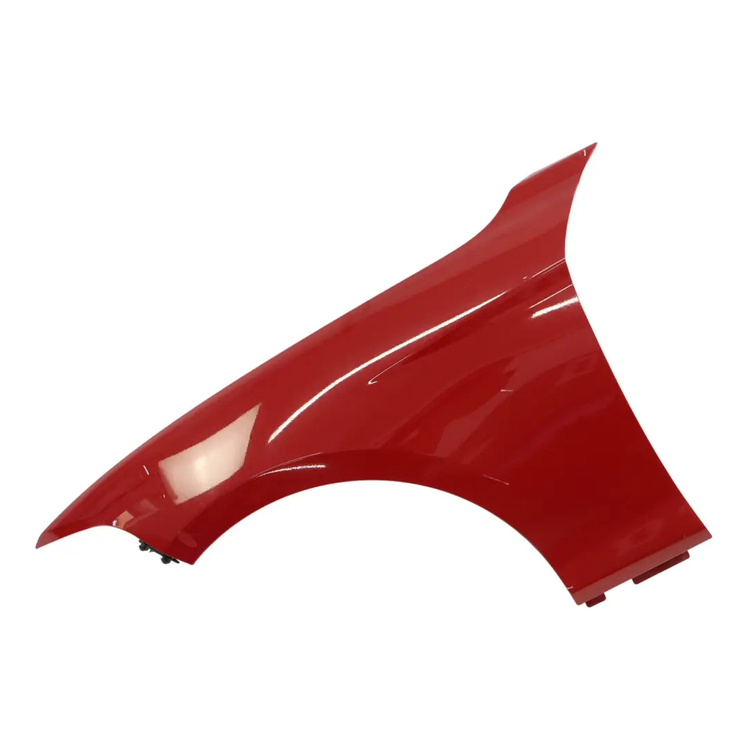 Błotnik Lewy Karmesinrot Czerwony - A61 do BMW F20 F21 F22 o numerze 7284645 BMW F20 F21 F22 Błotnik Lewy Karmesinrot Czerwony - A61 - SKU 7284645-KAR1 - Numer Części 7284645