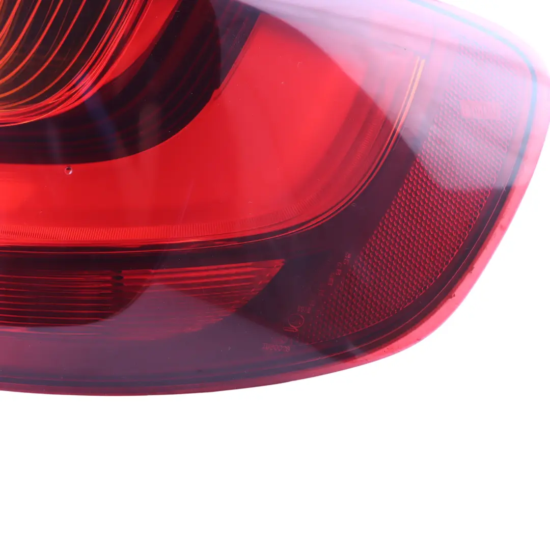 Light Lamp Tailgate Rear Right O/S to BMW F22 F23 with Part number 7295424 BMW F22 F23 Light Lamp Tailgate Rear Right O/S - SKU 7295424-4 - Part number 7295424