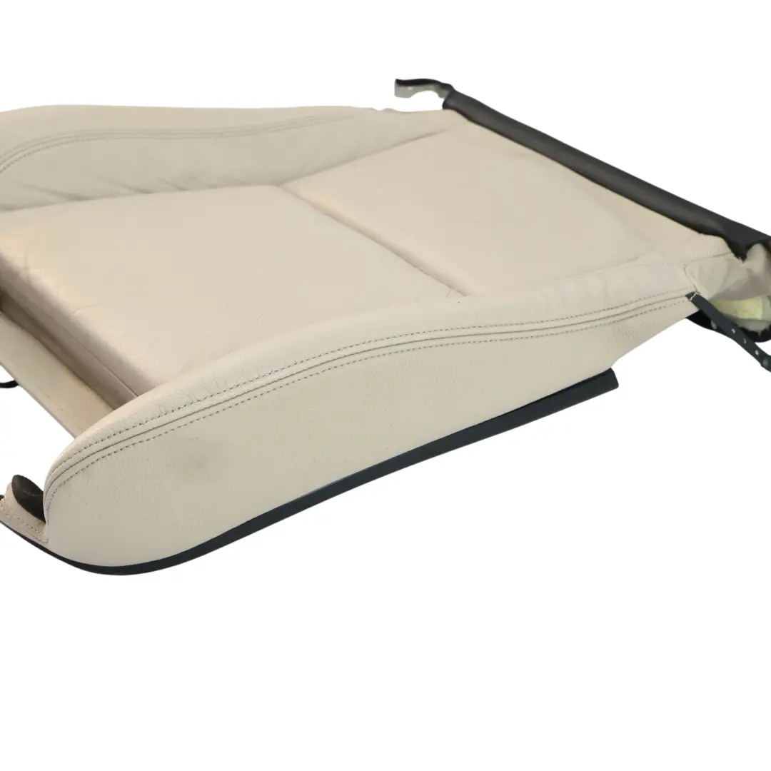 Sitzbezug Sport Beheizt Vorne Links Rechts Oyster Leder für BMW E81 E82 E88 mit Teilenummer 7310496 BMW E81 E82 E88 Sitzbezug Sport Beheizt Vorne Links Rechts Oyster Leder - SKU 7310496 - Teilenummer 7310496