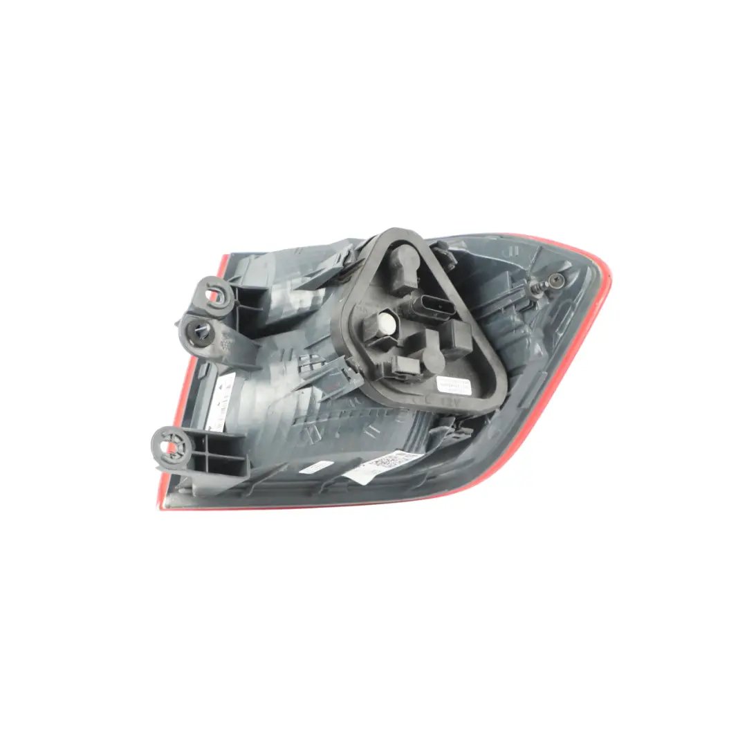 BMW F30 F80 M3 Feu Arrière Dans Le Panneau Latéral Gauche N/S 7372783 - SKU 7312845-1 - Numéro de pièce 7312845