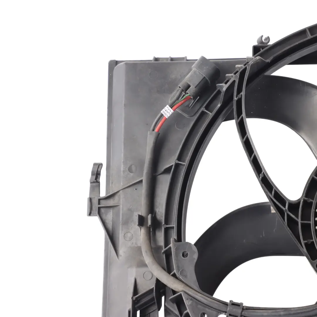 Complete Set Radiator Fan Housing With Fan 300W to BMW 1 3 Series E87 E90 Petrol with Part number 7563259 BMW 1 3 Series E87 E90 Petrol Complete Set Radiator Fan Housing With Fan 300W - SKU 7563259 - Part number 7563259