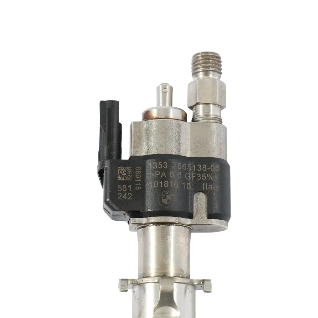 N54 N63 335i 550i Fuel Injection Injector Nozzle to BMW E90 E92 F10 with Part number 7565138 BMW E90 E92 F10 N54 N63 335i 550i Fuel Injection Injector Nozzle - SKU 7565138 - Part number 7565138