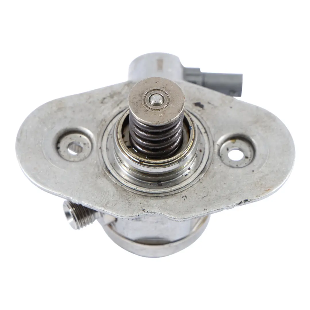 Pump BMW F20 F21 F30 F31 N20 Engine High Pressure Pump to Fuel with Part number 7584461 Fuel Pump BMW F20 F21 F30 F31 N20 Engine High Pressure Pump - SKU 7584461 - Part number 7584461