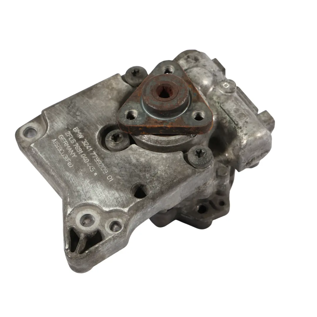 Steering Pump BMW E90 E91 E92 Diesel M57N2 Power Steering Pump to with Part number 7799209 Steering Pump BMW E90 E91 E92 Diesel M57N2 Power Steering Pump - SKU 7799209-2 - Part number 7799209