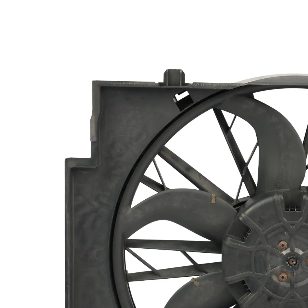 Moteur De Ventilateur De Radiateur Diesel 600 W pour BMW E60 E61 LCI à propos du numéro de pièce 7801657 BMW E60 E61 LCI Moteur De Ventilateur De Radiateur Diesel 600 W - SKU 7801657-5 - Numéro de pièce 7801657