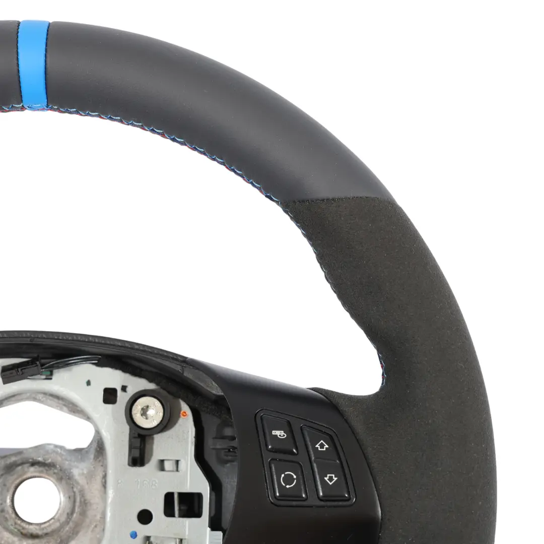 NEU Leder / Alcantara M-Sport Lenkrad Sportlenkrad für BMW E81 E82 E87 E90 E91 E92 mit Teilenummer 7839114 BMW E81 E82 E87 E90 E91 E92 NEU Leder / Alcantara M-Sport Lenkrad Sportlenkrad - SKU 7839114-9 - Teilenummer 7839114