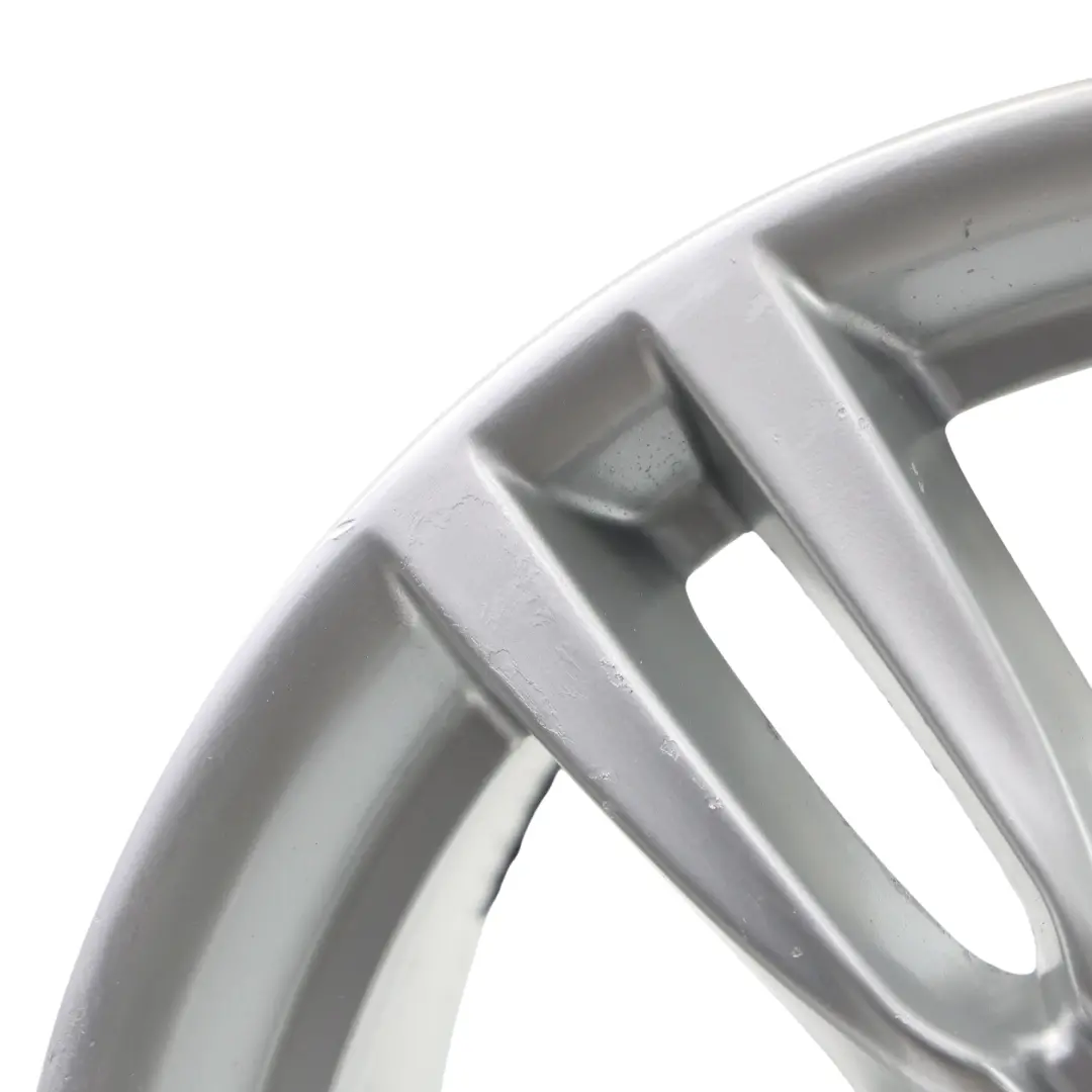 Cerchio in lega argento 18" 9J M Star Spoke 400 ET:42 per BMW F34 GT con numero di parte 7848388 BMW F34 GT Cerchio in lega argento 18" 9J M Star Spoke 400 ET:42 - SKU 7848388-1 - Numero di parte 7848388