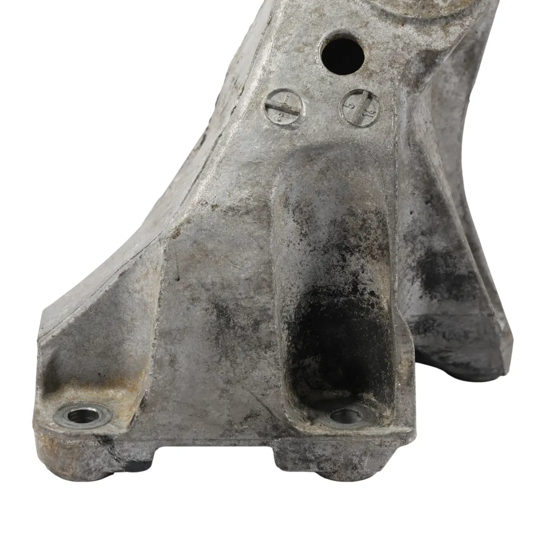 CRCA Silnik Wspornik Mocowanie Łapa Prawa do Audi Q7 4L 3.0 TDI o numerze 7L6199308D Audi Q7 4L 3.0 TDI CRCA Silnik Wspornik Mocowanie Łapa Prawa - SKU 7L6199308D - Numer Części 7L6199308D