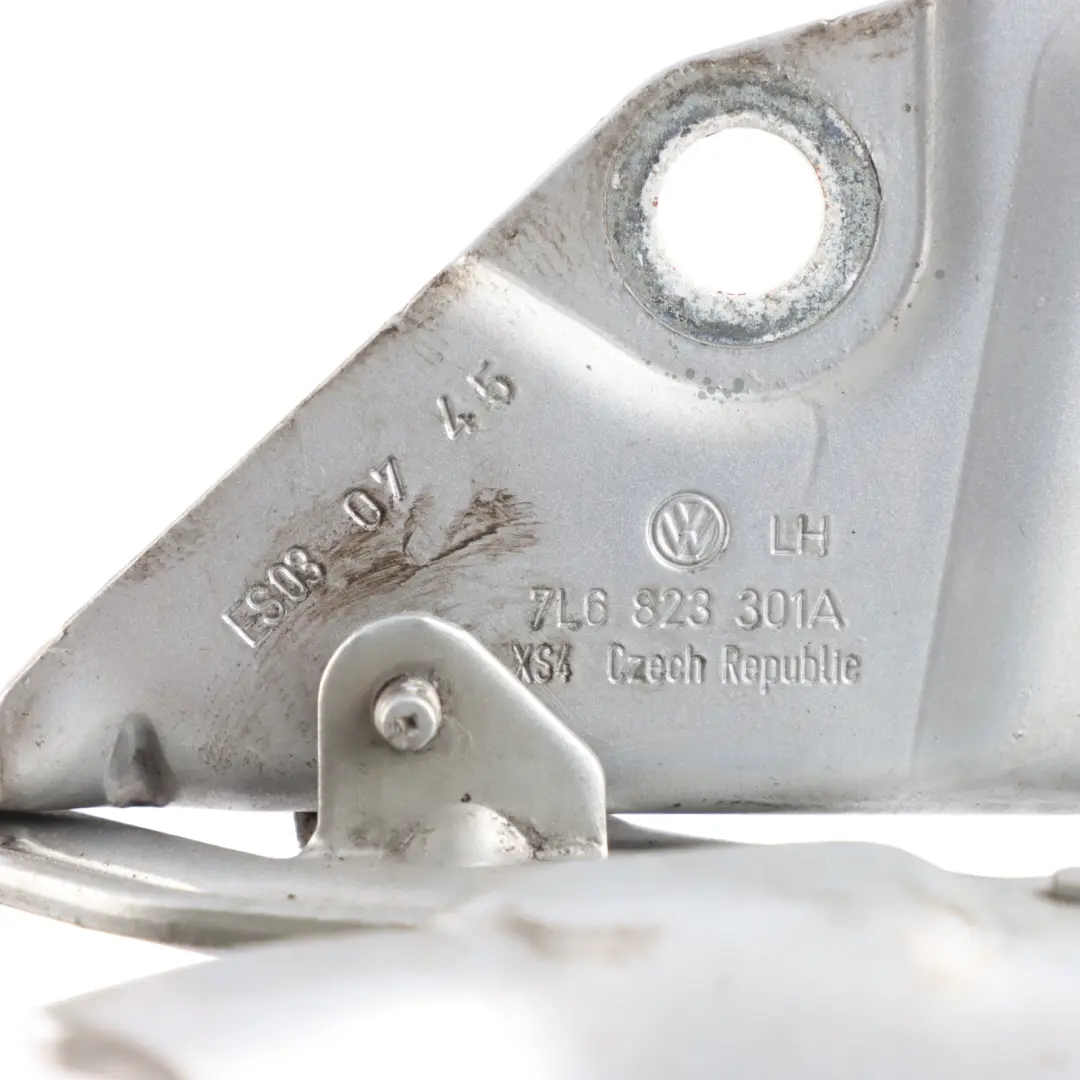 VW Touareg 7L Charnière Capot Avant Gauche Argent Réfléchissant A7W 7L6823301A - SKU 7L6823301B-RES - Numéro de pièce 7L6823301B