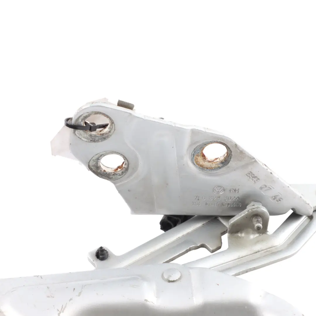 Volkswagen Touareg 7L Bonnet Hinge Front Right O/S Reflex Silver A7W 7L6823302A - SKU 7L6823302B-RES - Part number 7L6823302B
