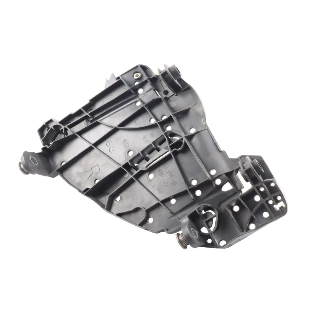 Volkswagen Touareg 7L Uchwyt Mocowanie Lampy Reflektora Prawe - SKU 7L6941292 - Numer Części 7L6941292