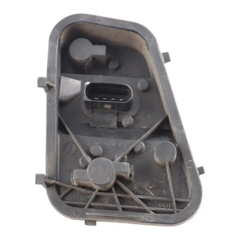 Volkswagen Touareg 7L Rear Outer Tail Light Bulb Socket Left N/S - SKU 7L6945257 - Part number 7L6945257