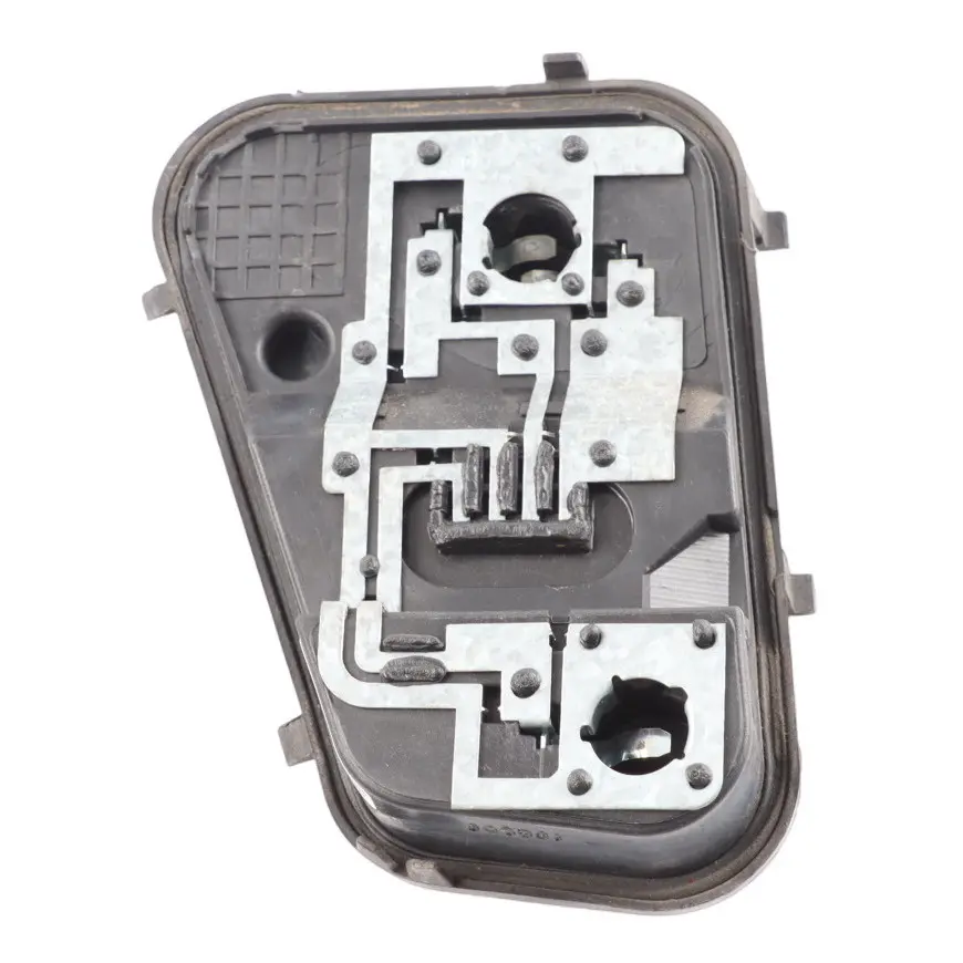 7L Rear Outer Tail Light Bulb Socket Right O/S to Volkswagen Touareg with Part number 7L6945258 Volkswagen Touareg 7L Rear Outer Tail Light Bulb Socket Right O/S - SKU 7L6945258 - Part number 7L6945258