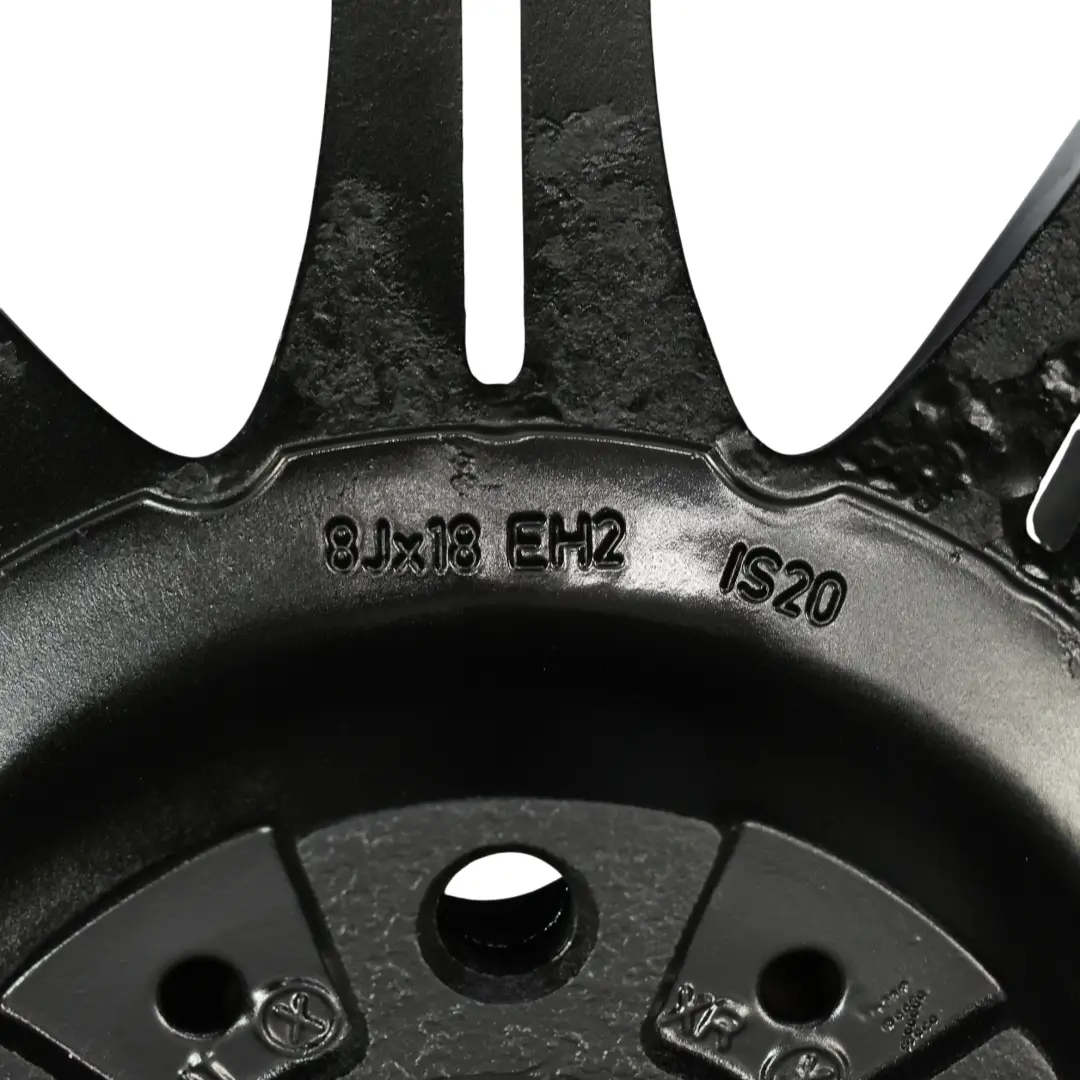 Schwarz Leicht Metall Felge 18" 8J ET:20 M Doppelspeiche 135 für BMW E60 E61 mit Teilenummer 8036947 BMW E60 E61 Schwarz Leicht Metall Felge 18" 8J ET:20 M Doppelspeiche 135 - SKU 8036947-12 - Teilenummer 8036947