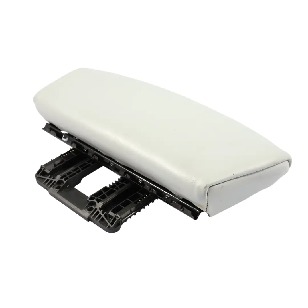 Housse Support Cuisse Siège Avant En Cuir Silverstone pour BMW F83 M4 à propos du numéro de pièce 8058358 BMW F83 M4 Housse Support Cuisse Siège Avant En Cuir Silverstone - SKU 8058358 - Numéro de pièce 8058358