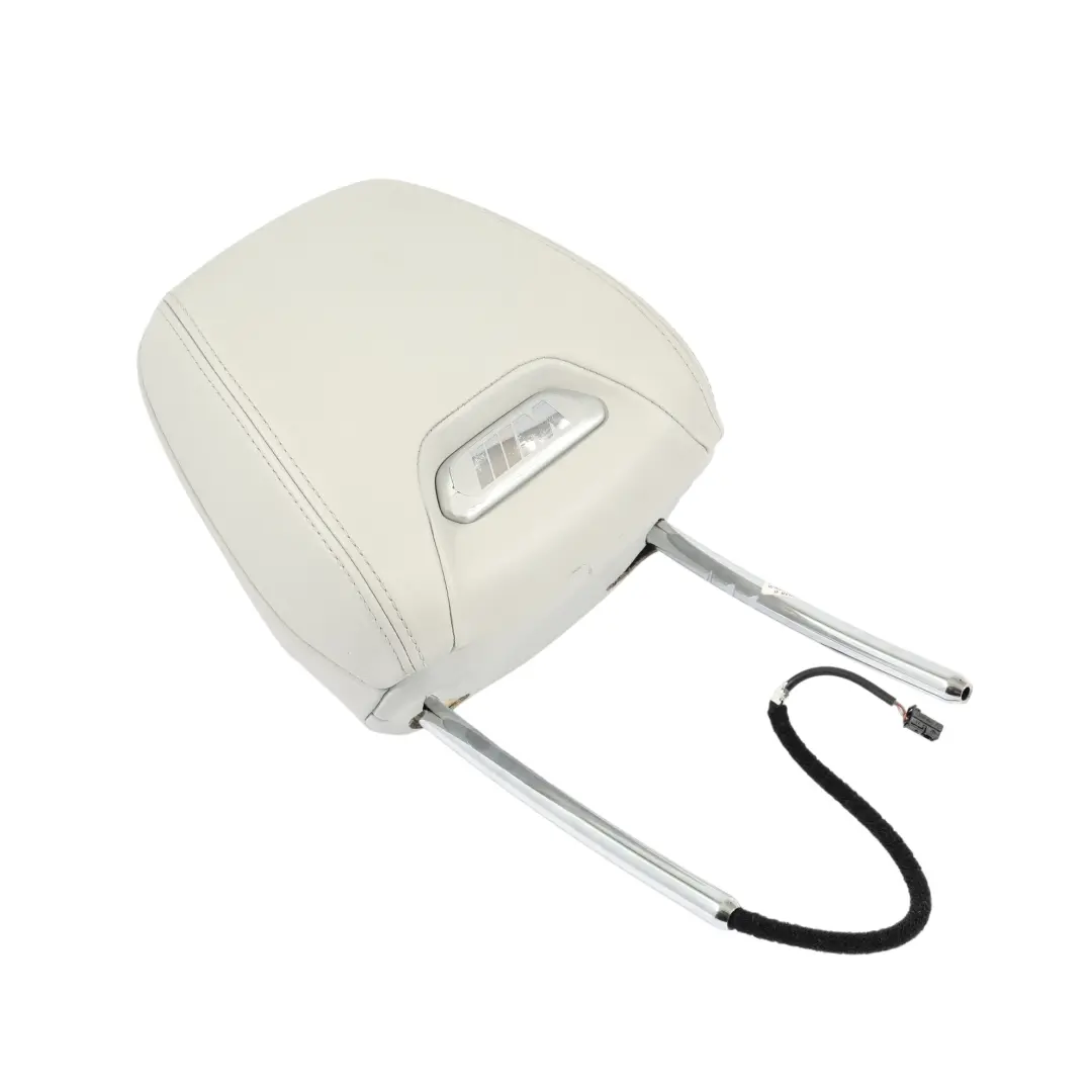 Poggiatesta M Sport Sedile Anteriore In Pelle Silverstone per BMW F83 con numero di parte 8058449 BMW F83 Poggiatesta M Sport Sedile Anteriore In Pelle Silverstone - SKU 8058449 - Numero di parte 8058449