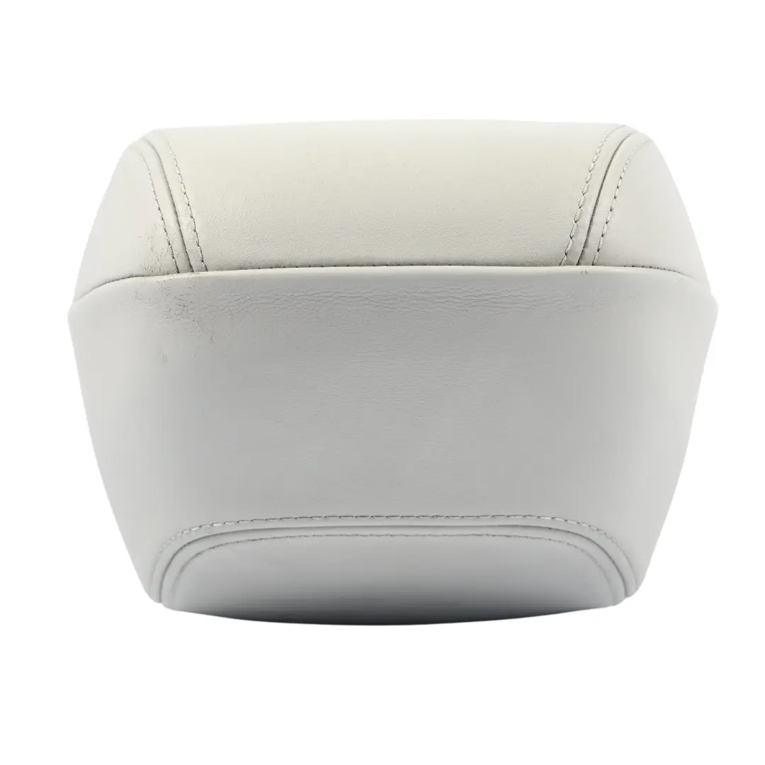 Zagłówek Fotela Przedniego Przód Skóra Silverstone do BMW F83 M Sport o numerze 8058449 BMW F83 M Sport Zagłówek Fotela Przedniego Przód Skóra Silverstone - SKU 8058449 - Numer Części 8058449