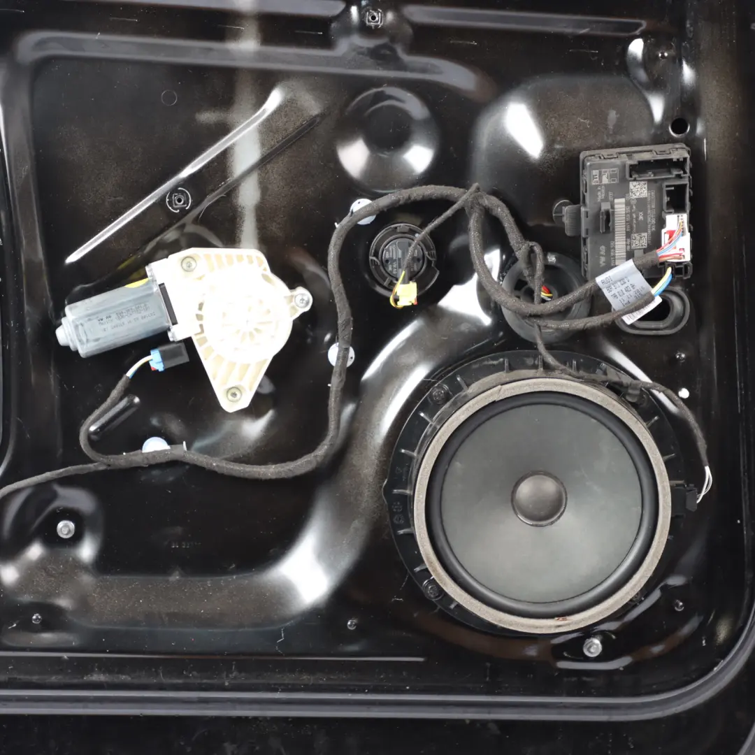 Door Front Left N/S Mythical Black Metallic - Y9T to Audi Q5 FY with Part number 80A831051H Audi Q5 FY Door Front Left N/S Mythical Black Metallic - Y9T - SKU 80A831051H-MYB - Part number 80A831051H