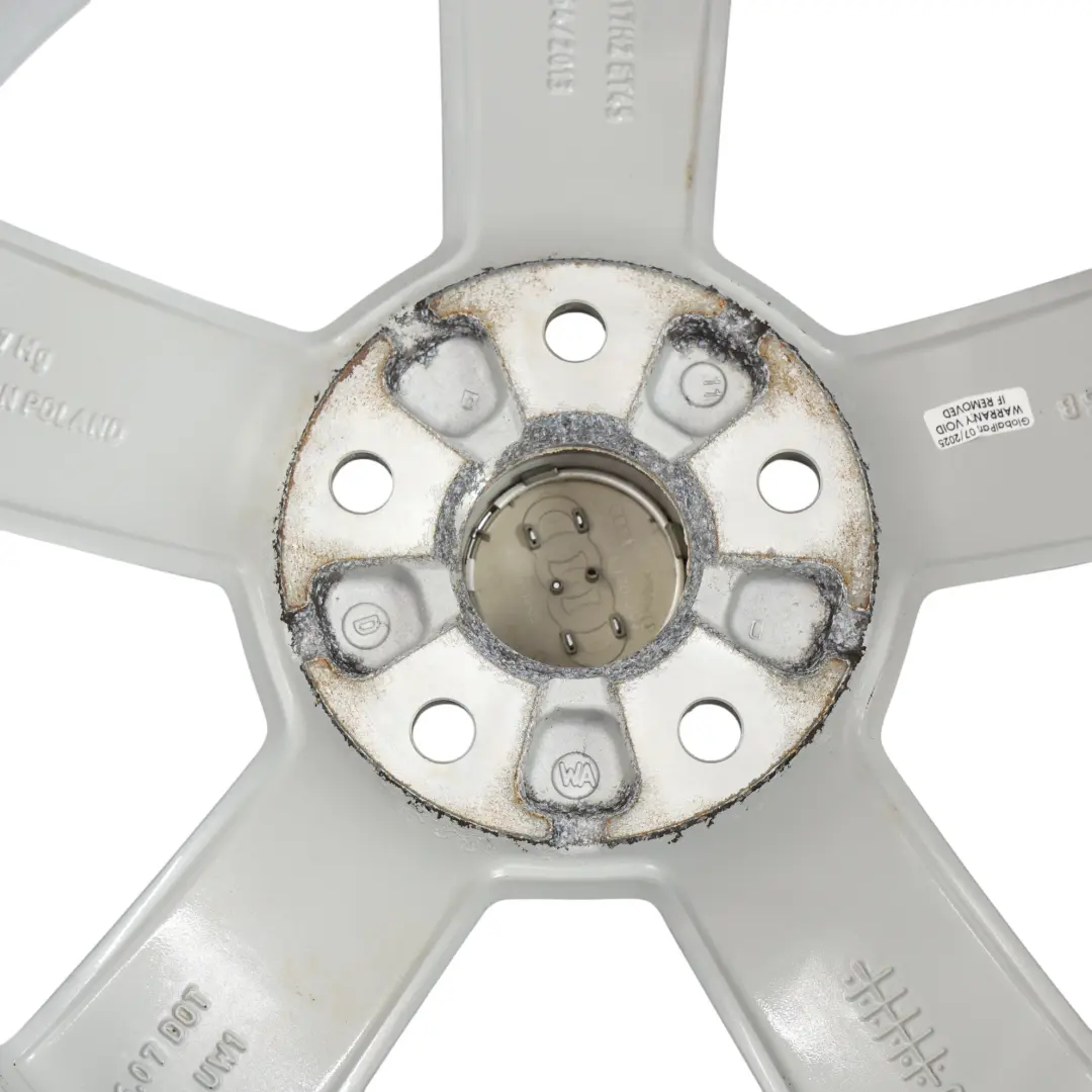 Llanta De Aleación Plata 17" ET:45 7J para Audi Q2 GA con número de pieza 81A601025B Audi Q2 GA Llanta De Aleación Plata 17" ET:45 7J - SKU 81A601025B-1 - Número de pieza 81A601025B