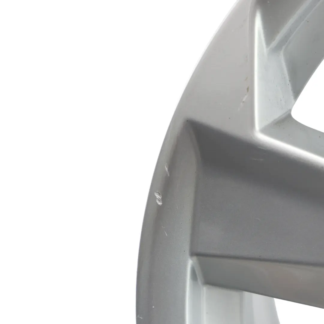 Cerchio In Lega Argento 17" ET:45 7J per Audi Q2 GA con numero di parte 81A601025B Audi Q2 GA Cerchio In Lega Argento 17" ET:45 7J - SKU 81A601025B-1 - Numero di parte 81A601025B