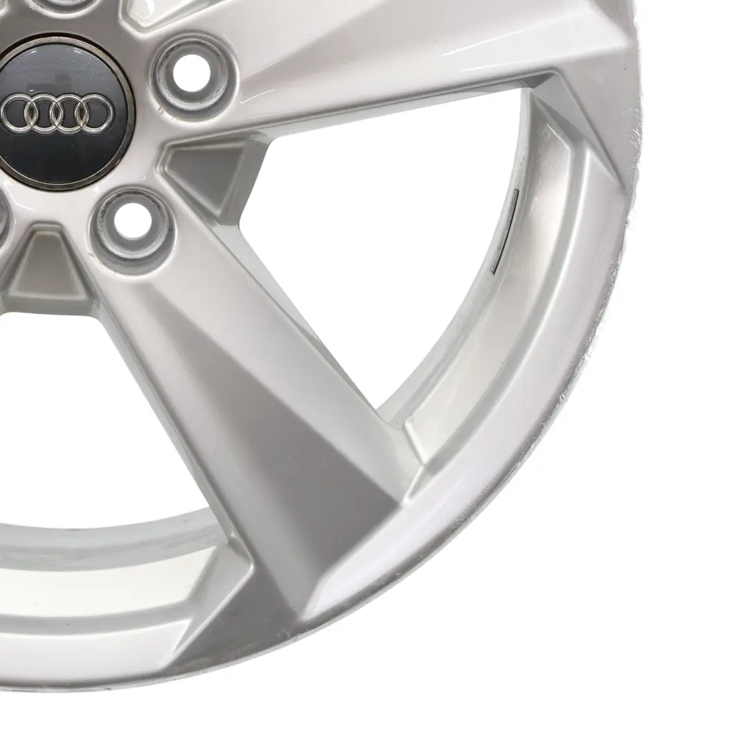 Cerchio In Lega Argento 17" ET:45 7J per Audi Q2 GA con numero di parte 81A601025B Audi Q2 GA Cerchio In Lega Argento 17" ET:45 7J - SKU 81A601025B-2 - Numero di parte 81A601025B