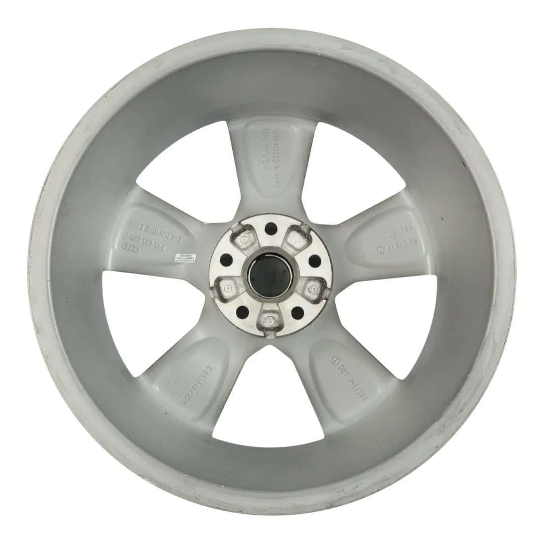 Cerchio In Lega 18" ET:40 7J Argento per Audi Q2 GA con numero di parte 81A601025J Audi Q2 GA Cerchio In Lega 18" ET:40 7J Argento - SKU 81A601025J-1 - Numero di parte 81A601025J