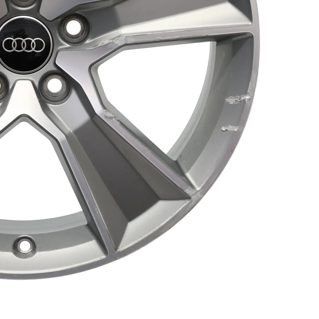 Cerchio In Lega 18" ET:40 7J Argento per Audi Q2 GA con numero di parte 81A601025J Audi Q2 GA Cerchio In Lega 18" ET:40 7J Argento - SKU 81A601025J-2 - Numero di parte 81A601025J
