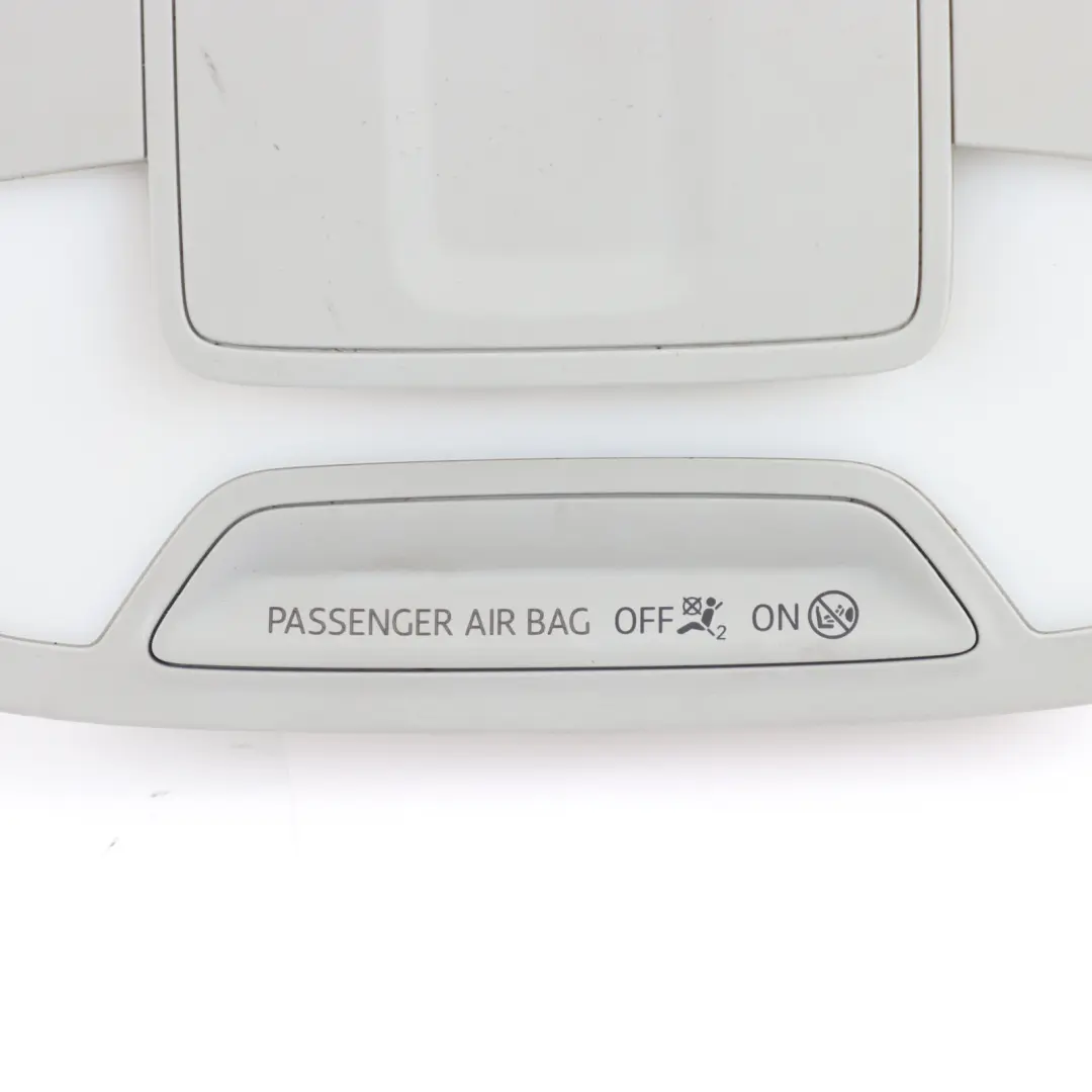 Audi Q2 GA Panel Luz Techo Interior Delantero Interruptor 81A947135CH - SKU 81A947135E - Número de pieza 81A947135E