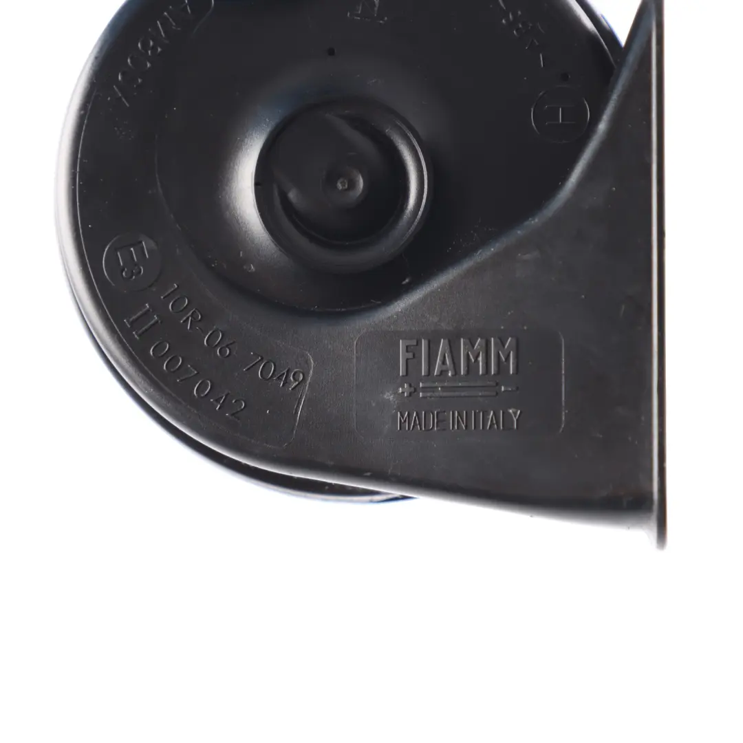 F74 U06 U11 U10 High Tone Pitch Horn Signal Siren Fiamm to BMW F70 with Part number 8496203 BMW F70 F74 U06 U11 U10 High Tone Pitch Horn Signal Siren Fiamm - SKU 8496203 - Part number 8496203