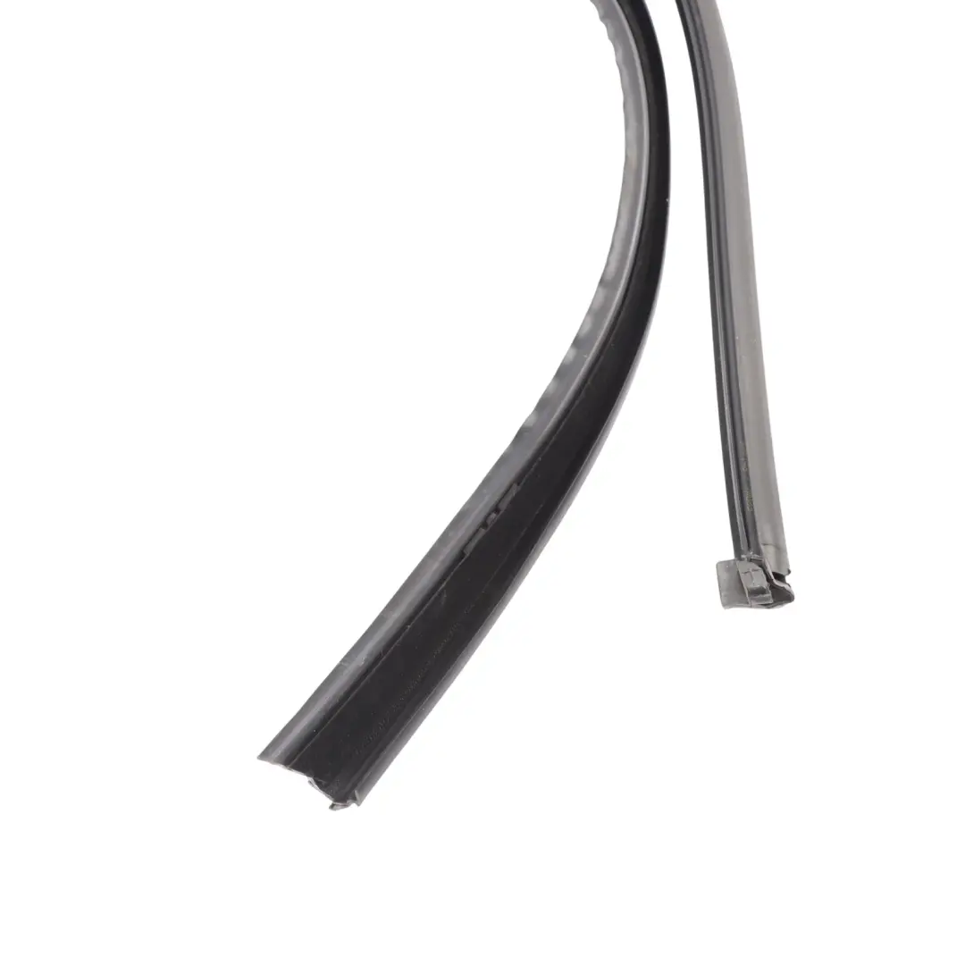 Door Window Gasket Seal Rear Right O/S Guide Sealing Strip to BMW U06 with Part number 8496354 BMW U06 Door Window Gasket Seal Rear Right O/S Guide Sealing Strip - SKU 8496354 - Part number 8496354