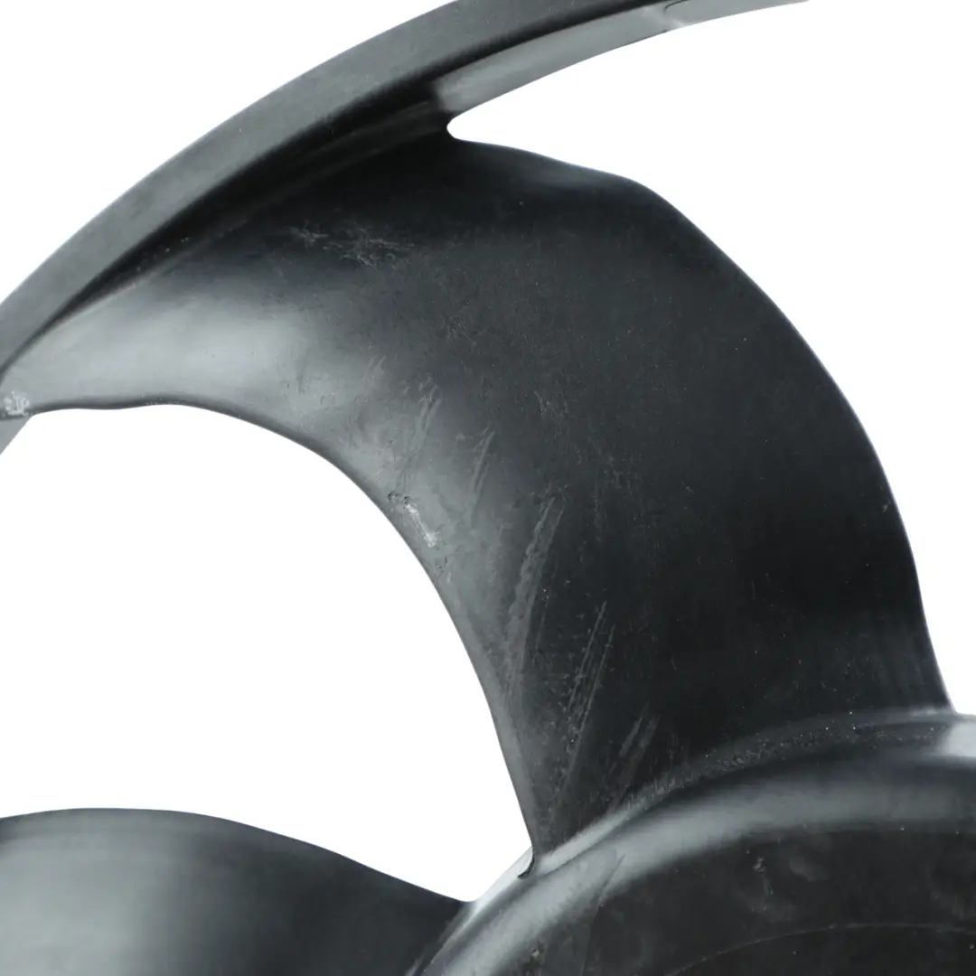 Radiator Fan Engine Cooling Fan Housing 850W to BMW F40 X1 F48 Mini F55 F56 with Part number 8645859 BMW F40 X1 F48 Mini F55 F56 Radiator Fan Engine Cooling Fan Housing 850W - SKU 8645859-2 - Part number 8645859