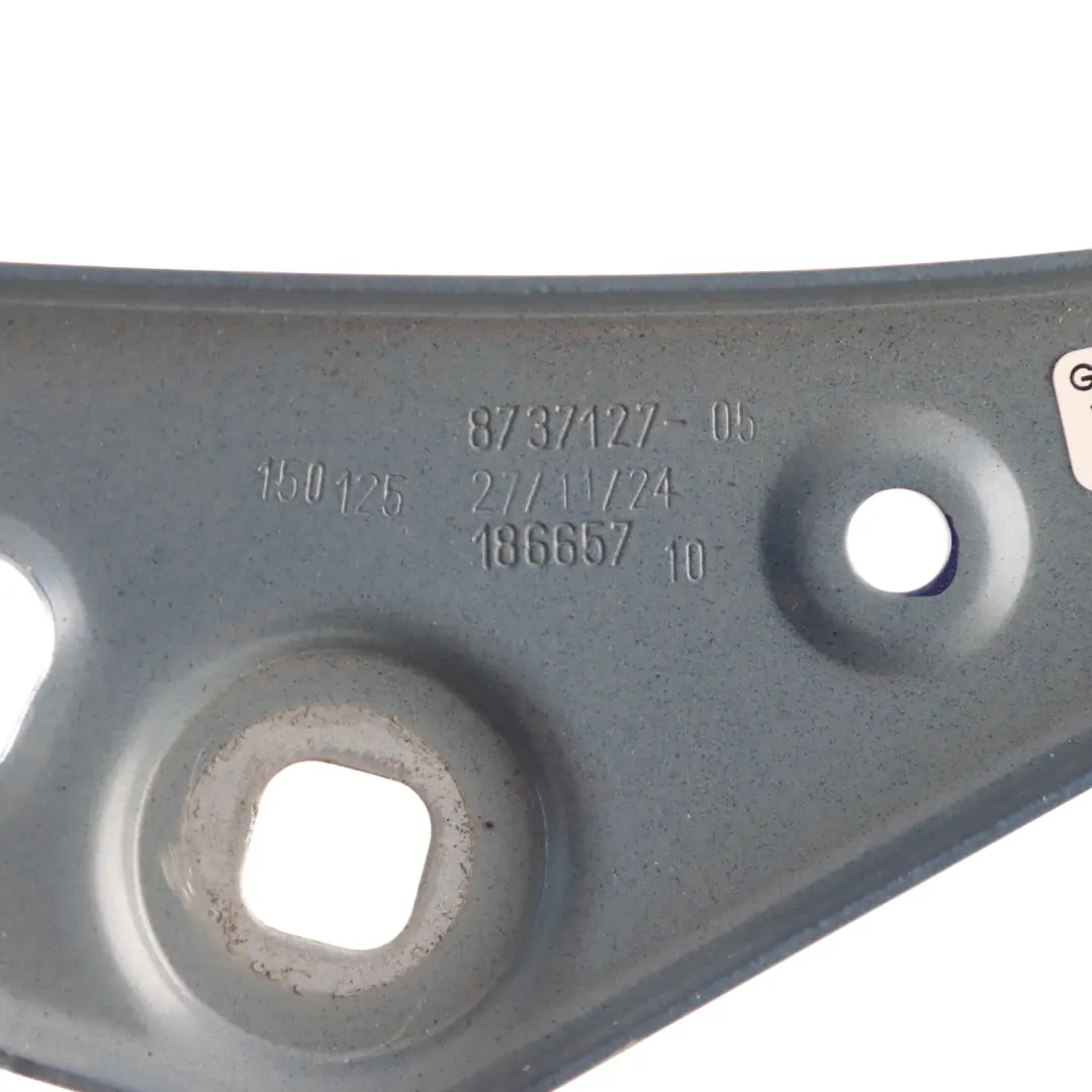 Front Side Panel Bracket Left N/S Portimao Blue Metallic C31 to BMW U06 with Part number 8737127 BMW U06 Front Side Panel Bracket Left N/S Portimao Blue Metallic C31 - SKU 8737127-POR - Part number 8737127