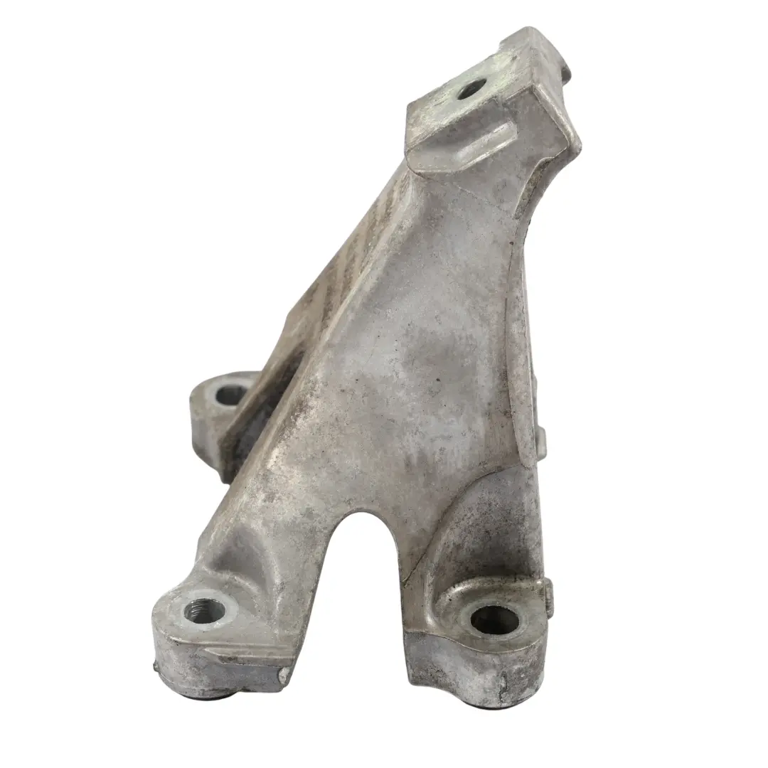 Uchwyt Łapa Mocowanie Silnika Lewa Lewe do Audi A4 B7 2.7 Diesel o numerze 8E0199307AB Audi A4 B7 2.7 Diesel Uchwyt Łapa Mocowanie Silnika Lewa Lewe - SKU 8E0199307AB - Numer Części 8E0199307AB