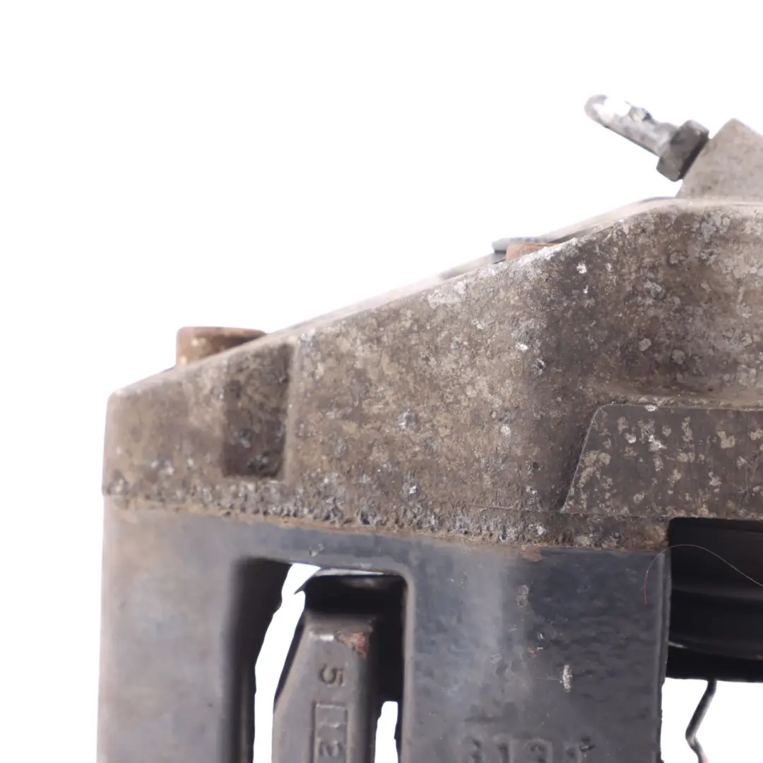 Front Bracket Caliper Housing Right O/S to Audi A4 S4 B7 with Part number 8E0615124C Audi A4 S4 B7 Front Bracket Caliper Housing Right O/S - SKU 8E0615124C - Part number 8E0615124C