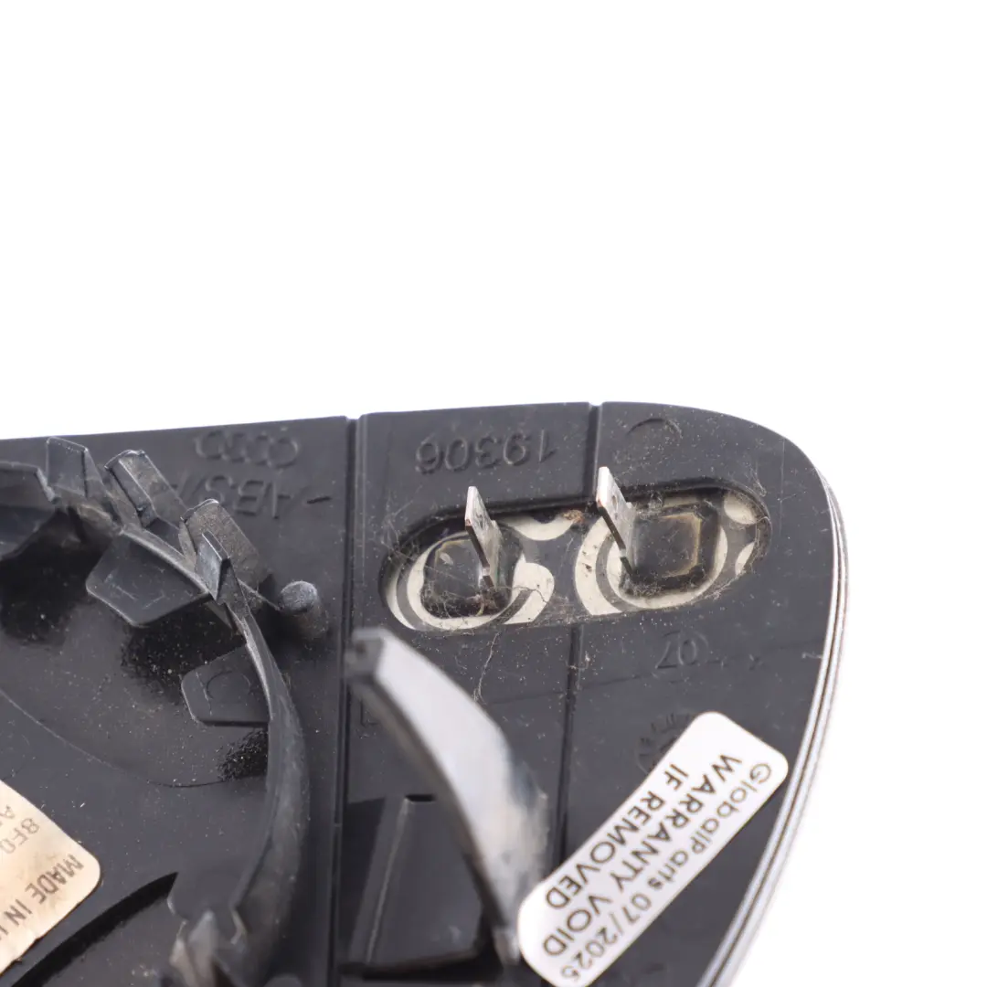 Wing Mirror Glass Insert Dimming Right O/S 8F0857536G to Audi A4 S4 B8 A5 S5 8T with Part number 8F0857536H Audi A4 S4 B8 A5 S5 8T Wing Mirror Glass Insert Dimming Right O/S 8F0857536G - SKU 8F0857536H - Part number 8F0857536H